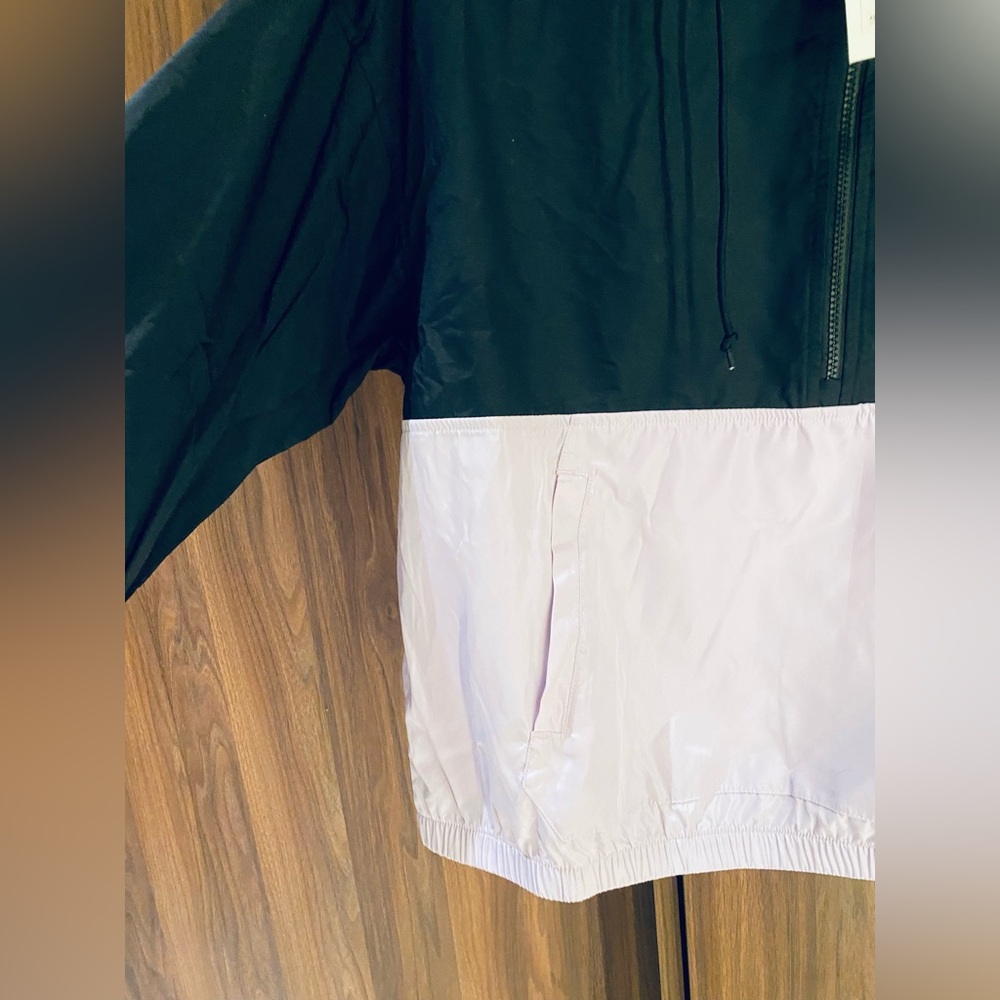 Levi Colorblocked Pullover Jacket - Picture 7 of 11